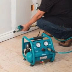 Makita AC001 - Compact Air Compressor - 23.1 Pounds -Generators & Compressors Sales 3 62